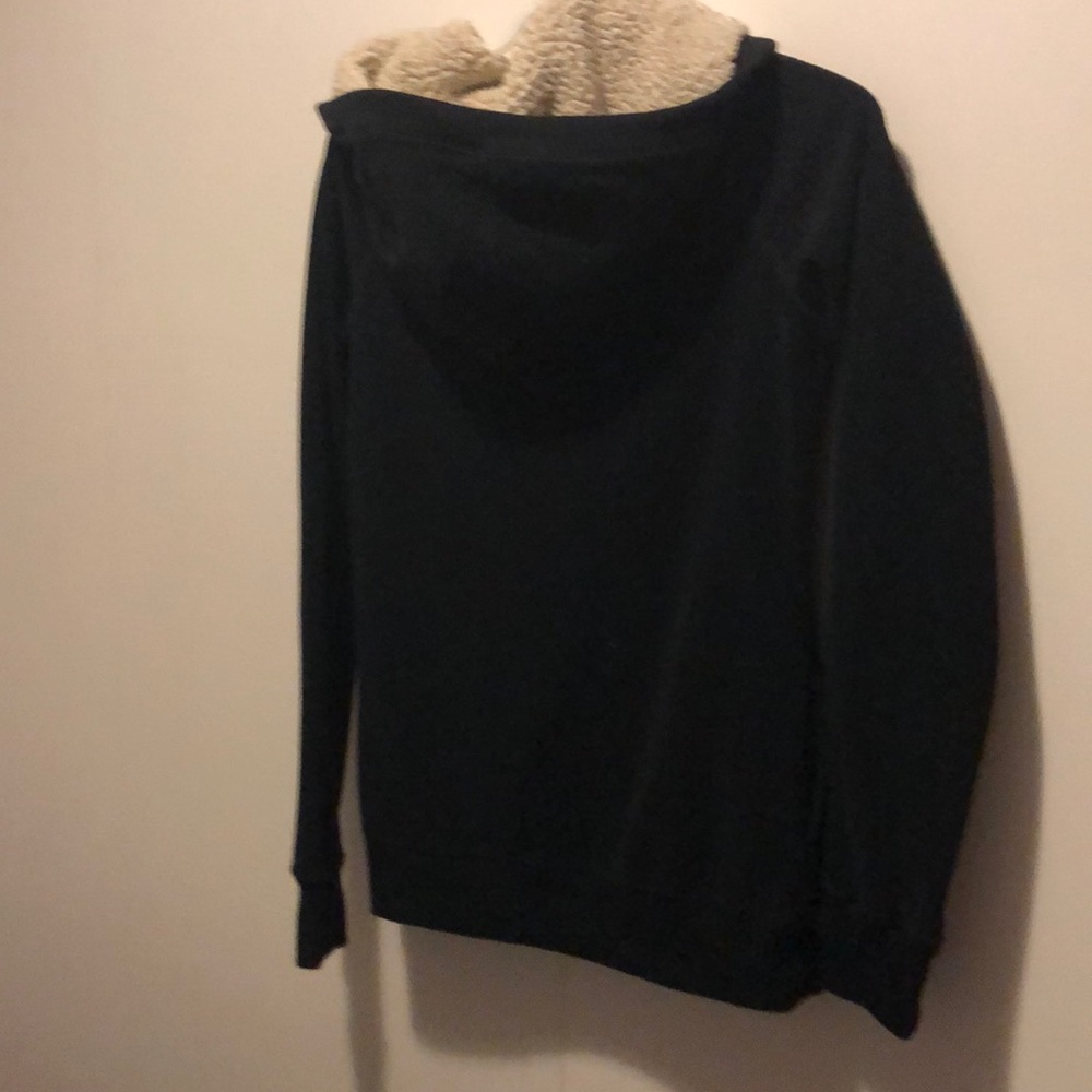 Women’s XS Roots sweater - Picture 2 of 2